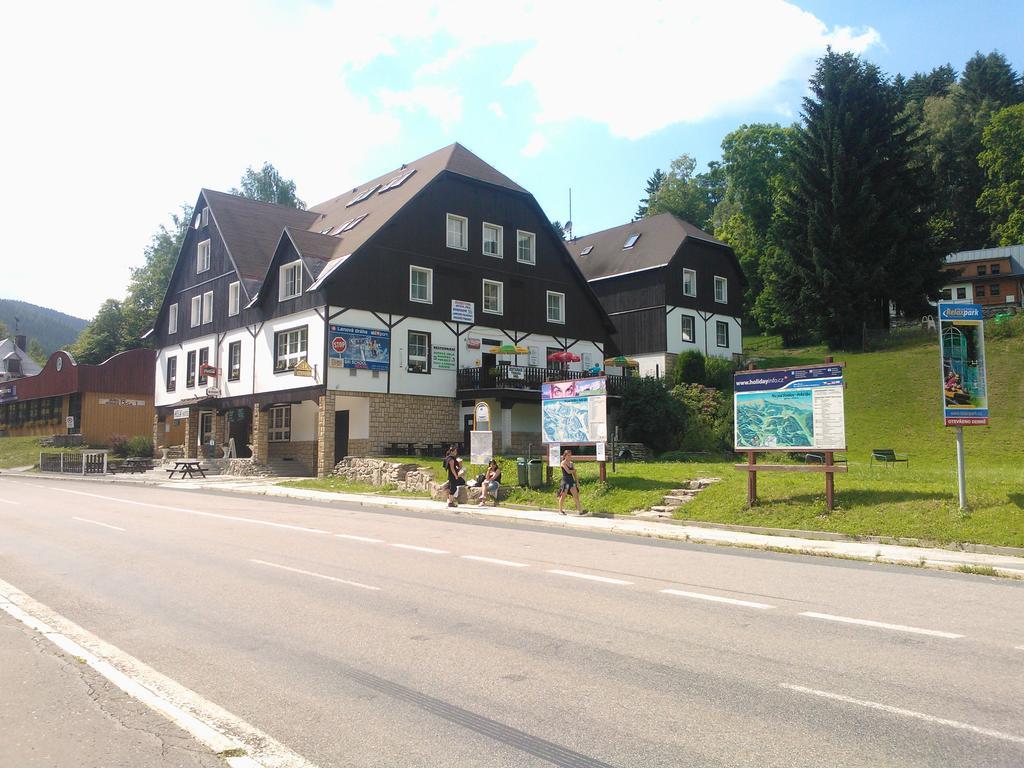 Hotel Hela Pec pod Snezkou Luaran gambar